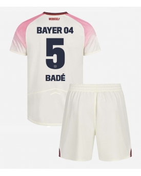 Billige Fotballdrakt Bayer Leverkusen Loic Bade #5 Replika Bortedraktsett Barn 2025-26 Kortermet (med bukser)